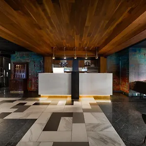 Empire Hotel