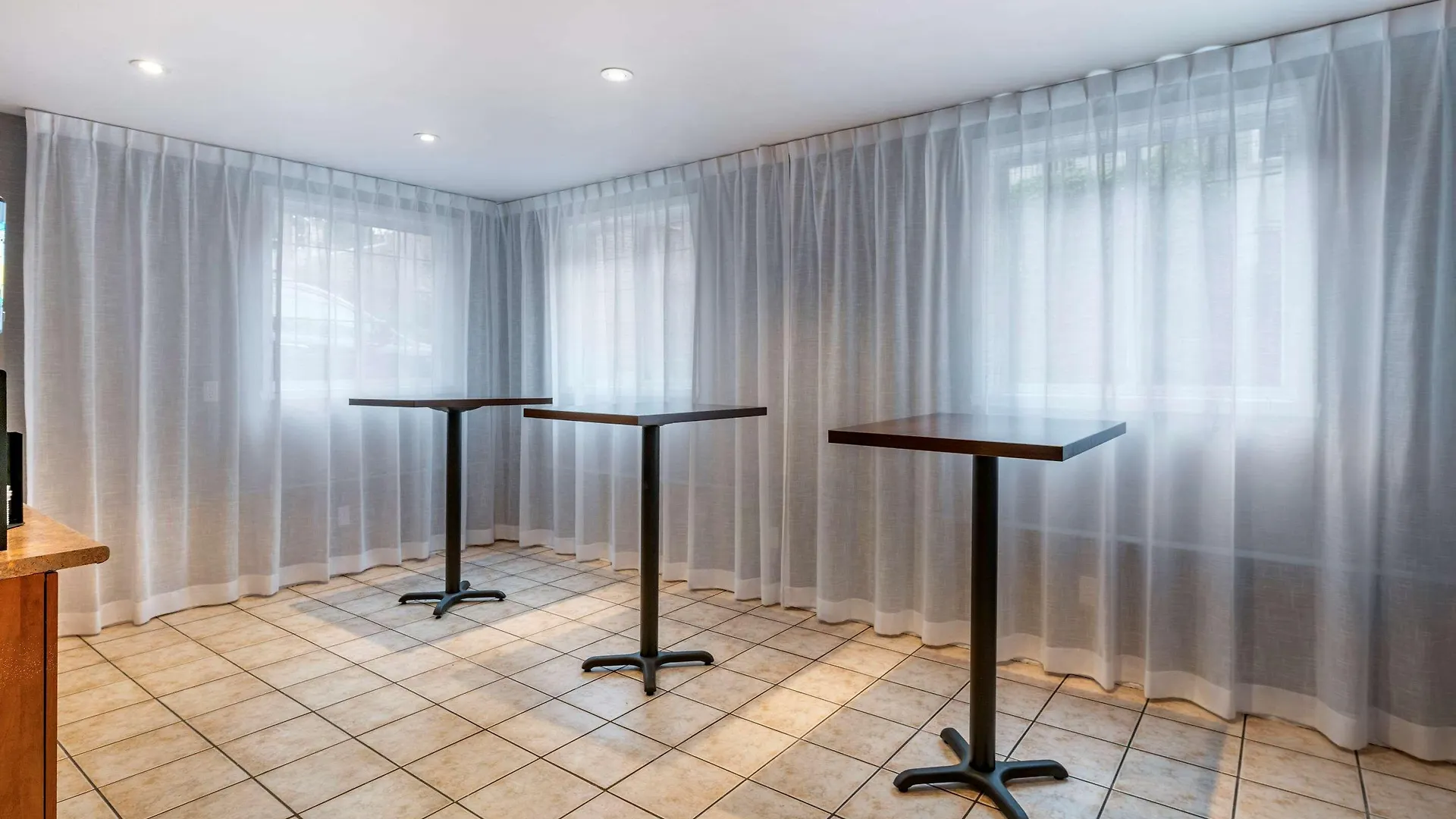 Hotel Econo Lodge Montréal