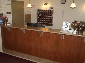 Econo Lodge Montréal 2*,  Canada